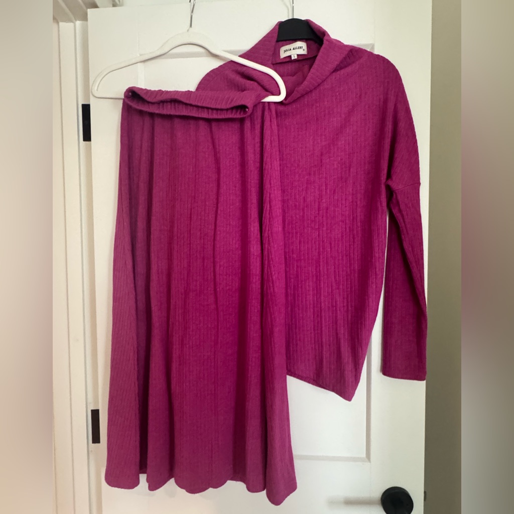 Ribbed Sweater & Skirt Set In Fuchsia